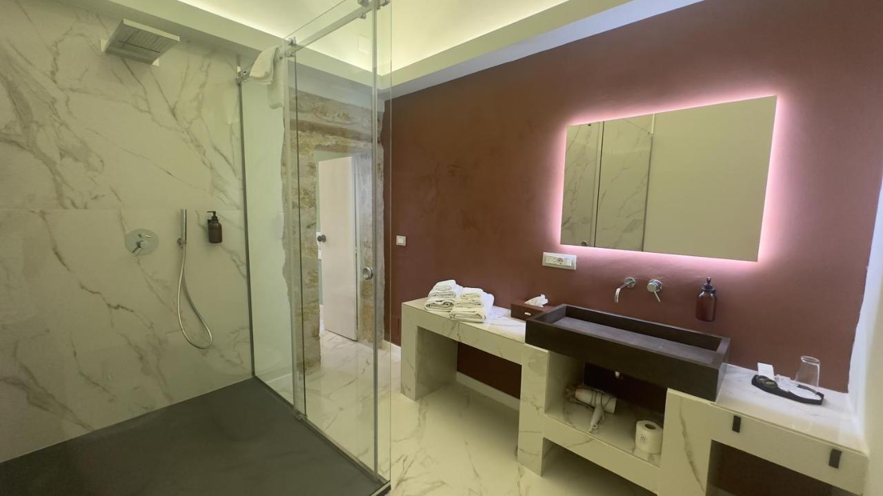ホテル Palazzo Maqueda パレルモ エクステリア 写真