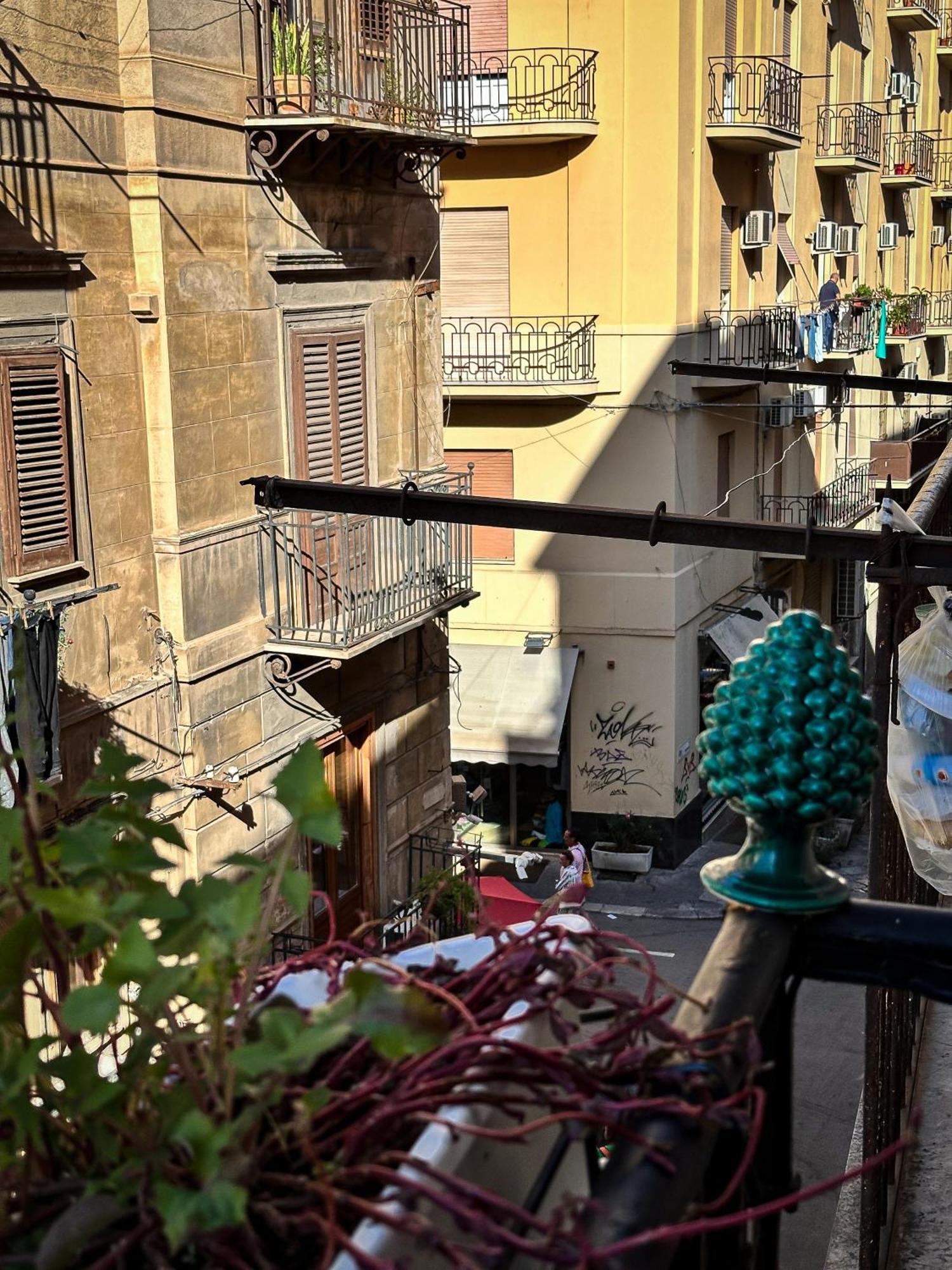 ホテル Palazzo Maqueda パレルモ エクステリア 写真